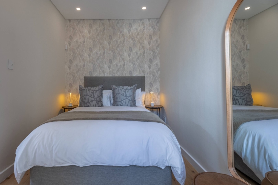 To Let 2 Bedroom Property for Rent in Sea Point Western Cape